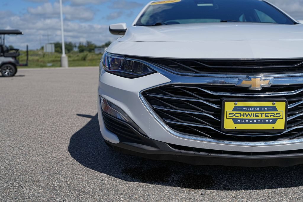 Used 2024 Chevrolet Malibu LT FWD image 3