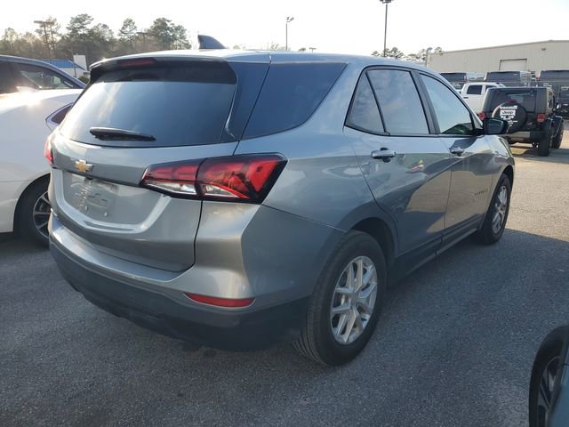 Used 2023 Chevrolet Equinox LS w/ LS Convenience Package image 9