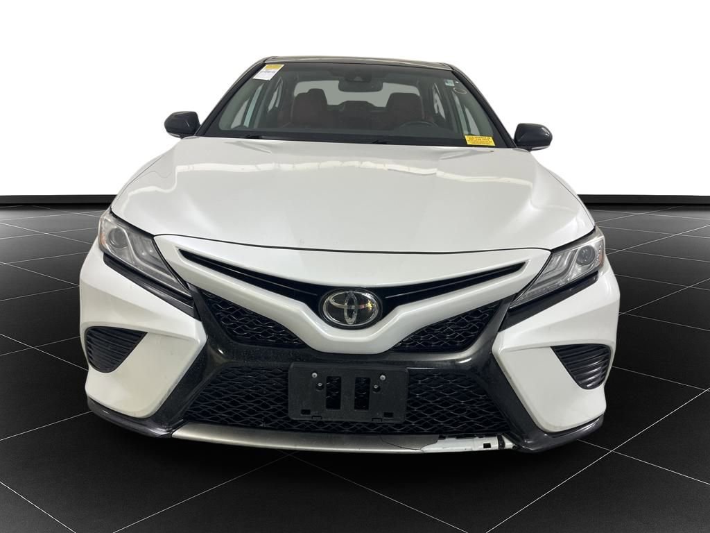 Used 2019 Toyota Camry XSE image 8