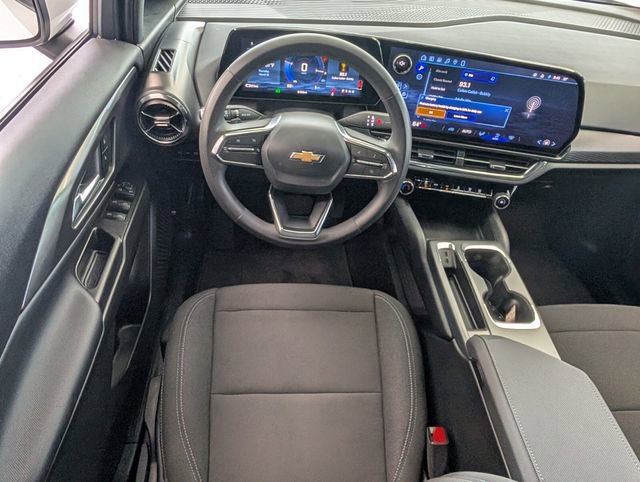 Used 2026 Chevrolet Equinox EV LT image 9