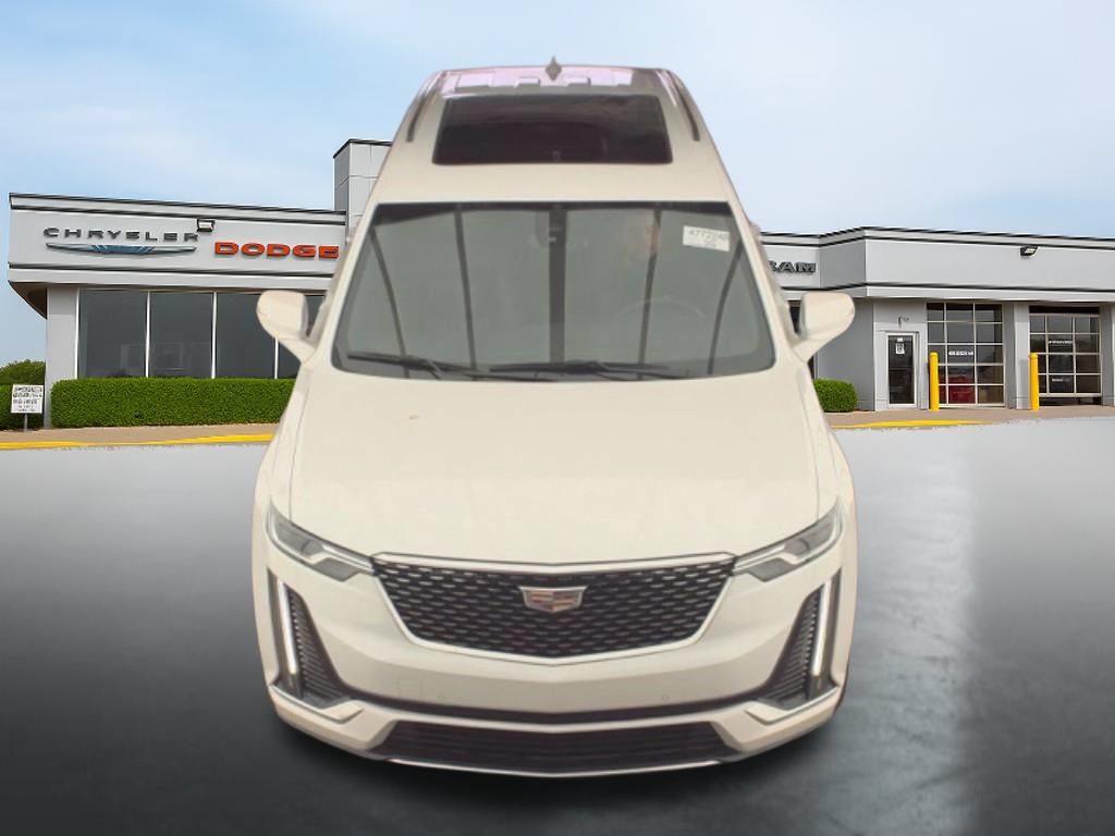 Used 2024 Cadillac XT6 Luxury w/ LPO, Floor Liner Package AWD/4WD image 7