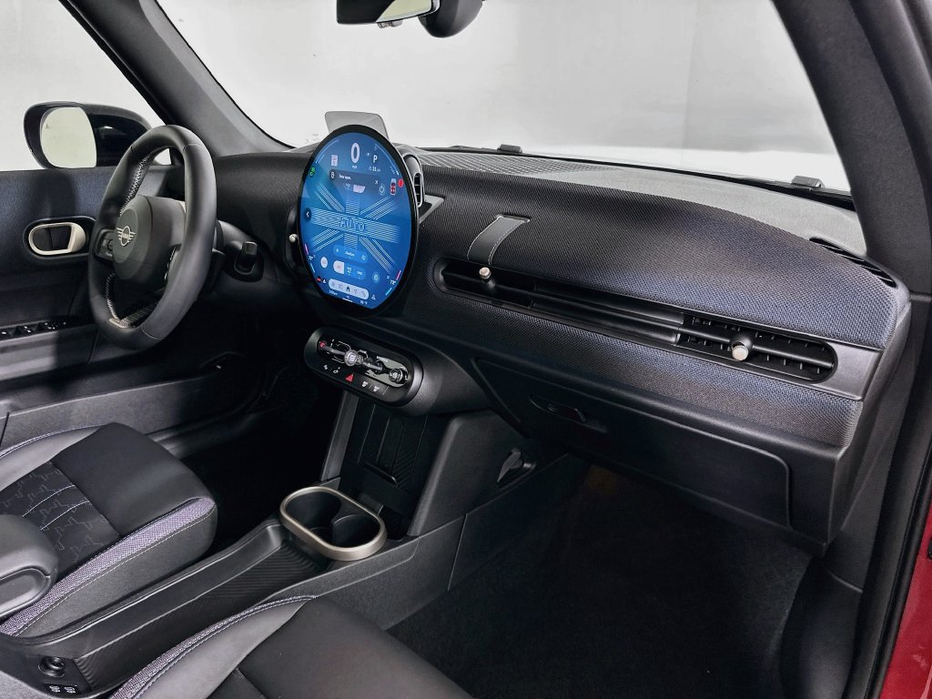 Used 2025 MINI Cooper S FWD image 27