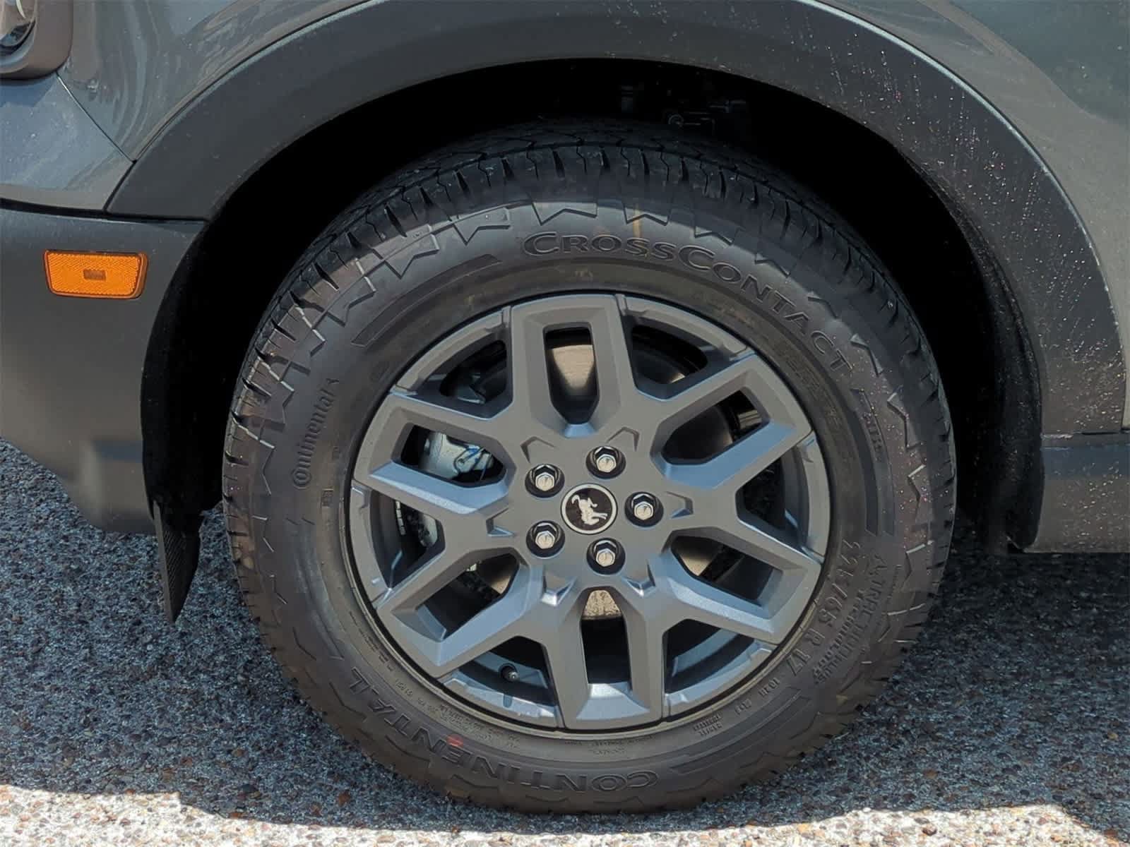 New 2025 Ford Explorer Active RWD image 38