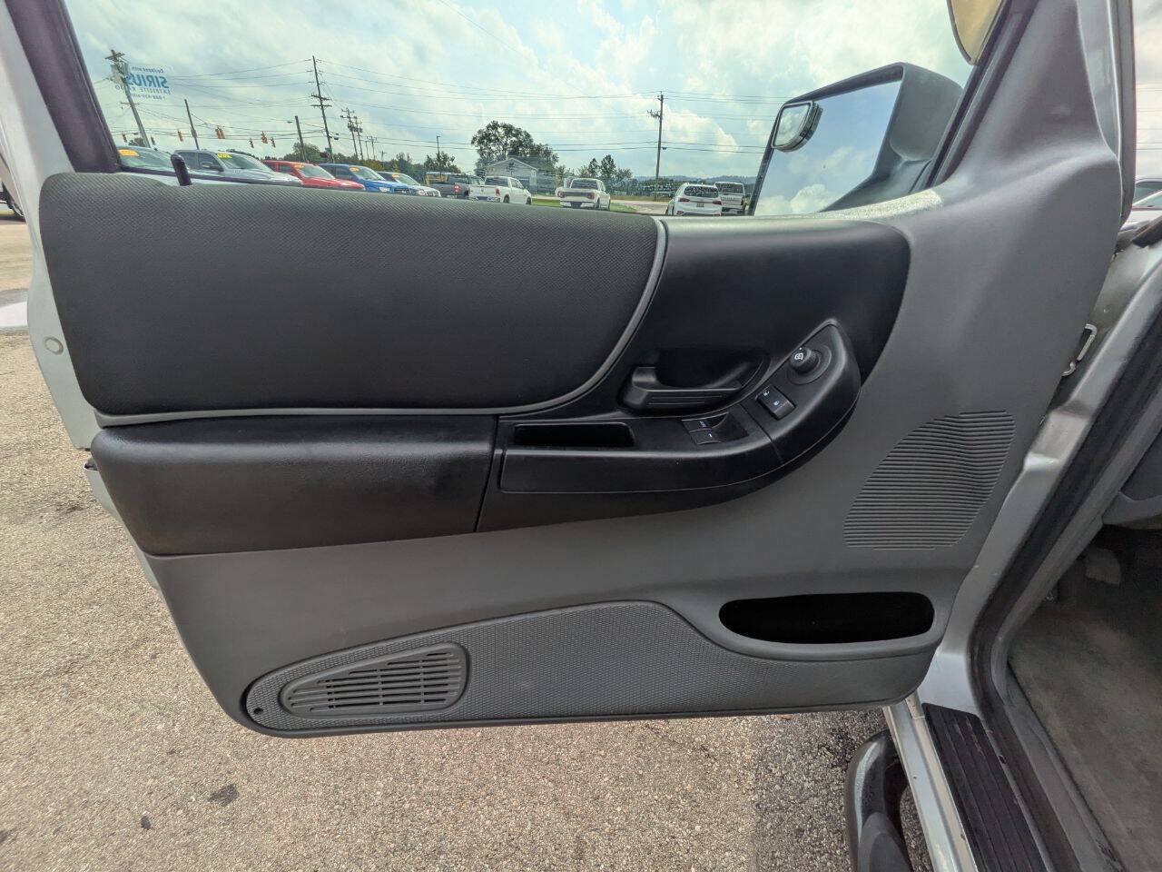 Used 2011 Ford Ranger XLT AWD/4WD image 18