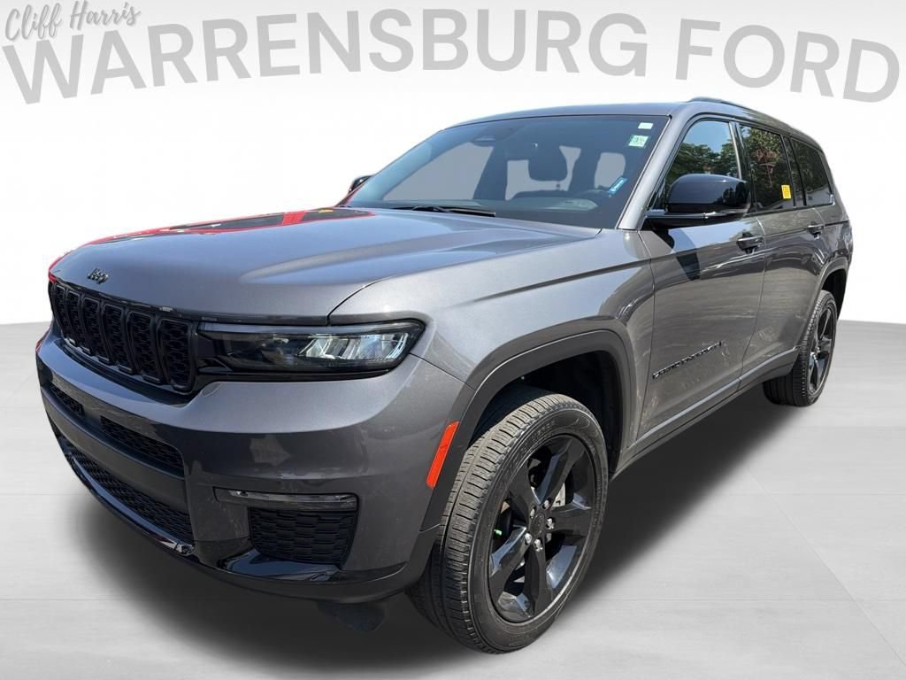 Used 2024 Jeep Grand Cherokee L Limited w/ Black Appearance Package AWD/4WD image 3