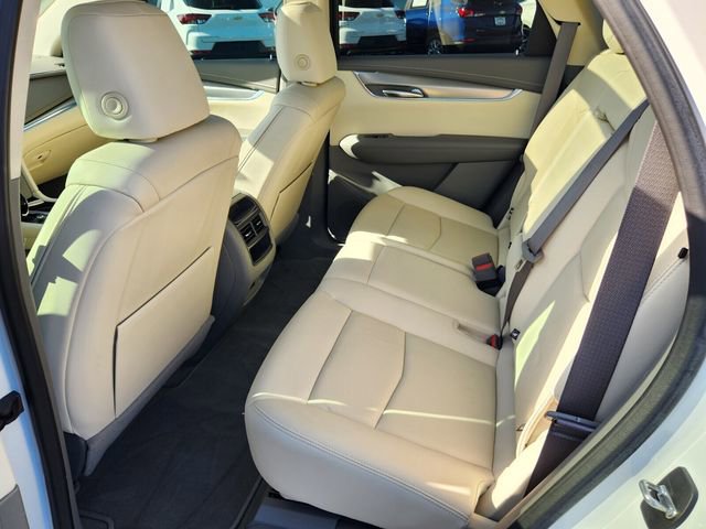 Used 2022 Cadillac XT5 Premium Luxury w/ Technology Package image 11