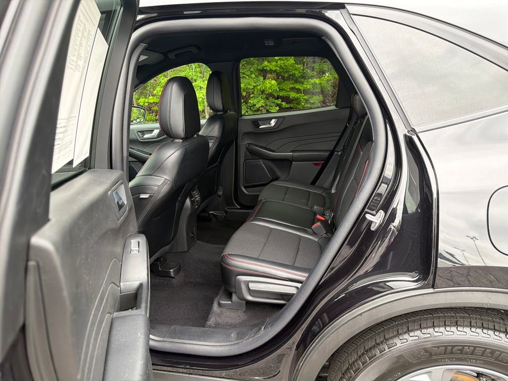 Used 2025 Ford Escape ST-Line AWD/4WD image 25