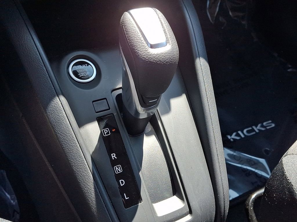 Used 2025 Nissan Kicks Play S image 15