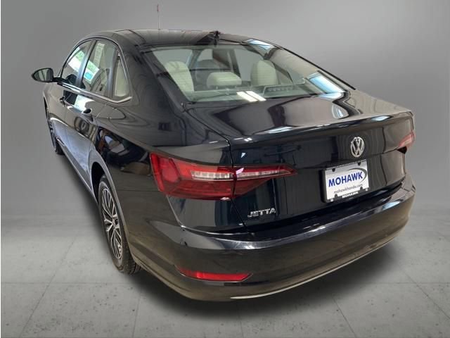 Used 2021 Volkswagen Jetta SE FWD image 3