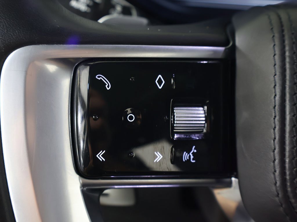 Used 2023 Land Rover Range Rover Long Wheelbase SE image 51