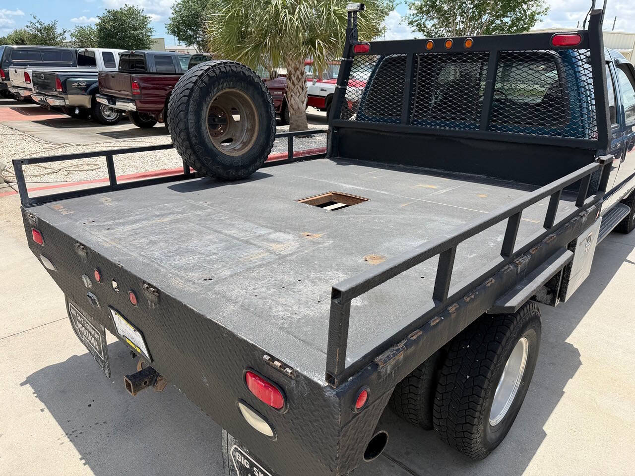 Used 2001 Ford F350 XLT AWD/4WD image 4