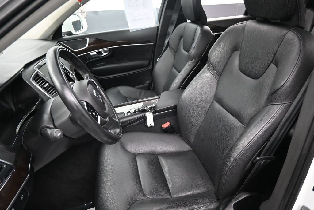 Used 2019 Volvo XC90 T6 Momentum AWD/4WD image 22