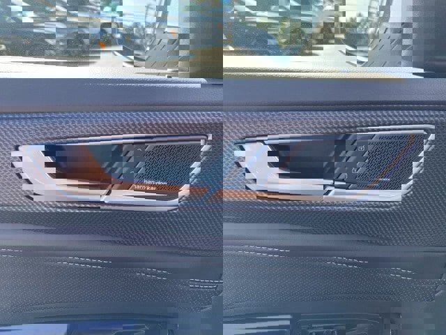 New 2026 Volkswagen Atlas Cross Sport SEL Premium R-Line image 24