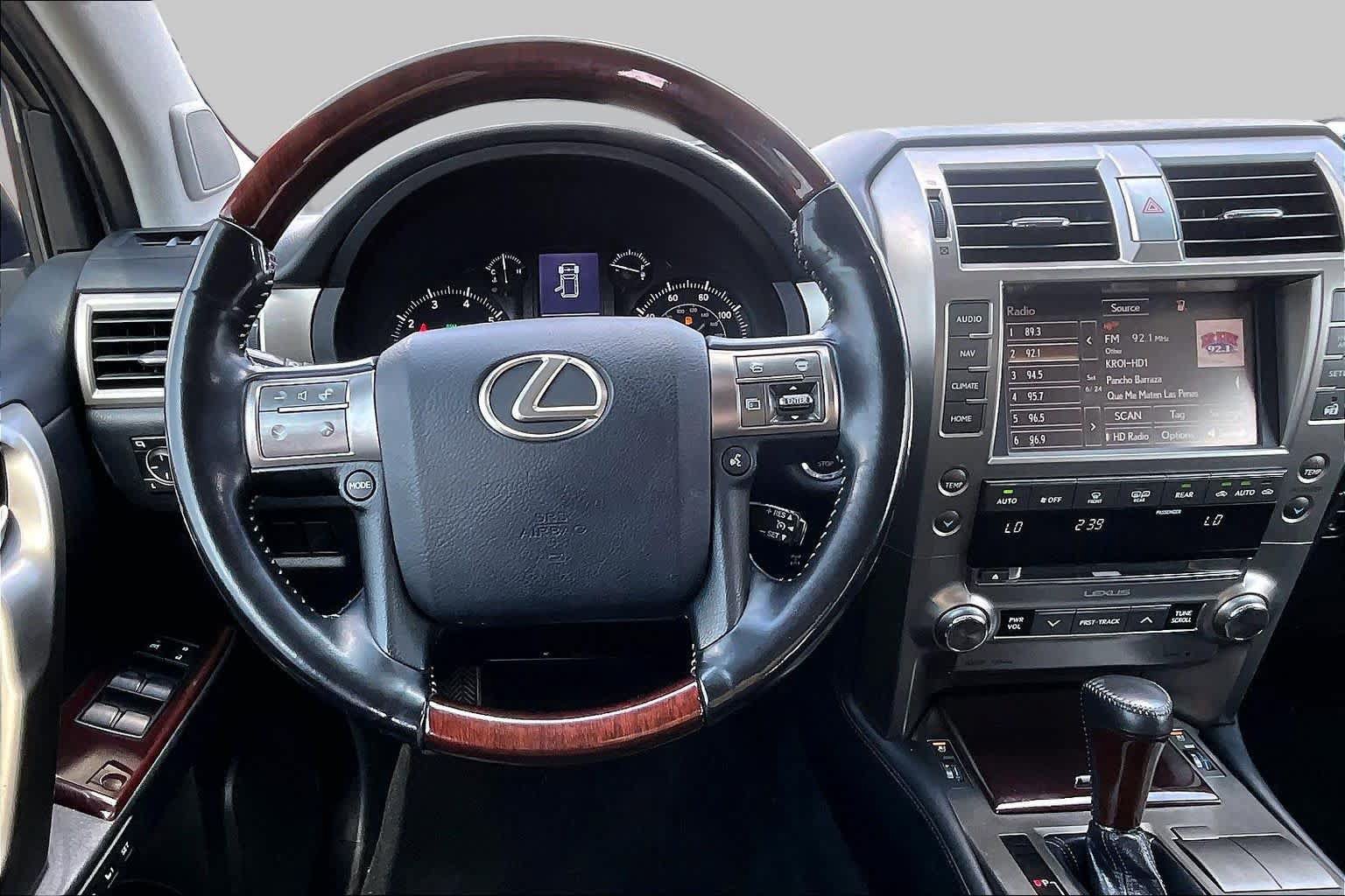 Used 2016 Lexus GX 460 w/ Premium Package AWD/4WD image 6
