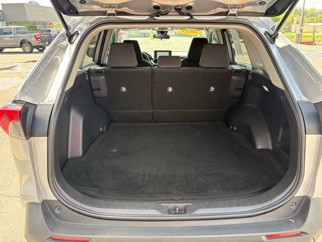 Used 2023 Toyota RAV4 LE image 30