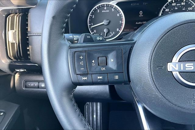 Certified 2025 Nissan Pathfinder SV image 10