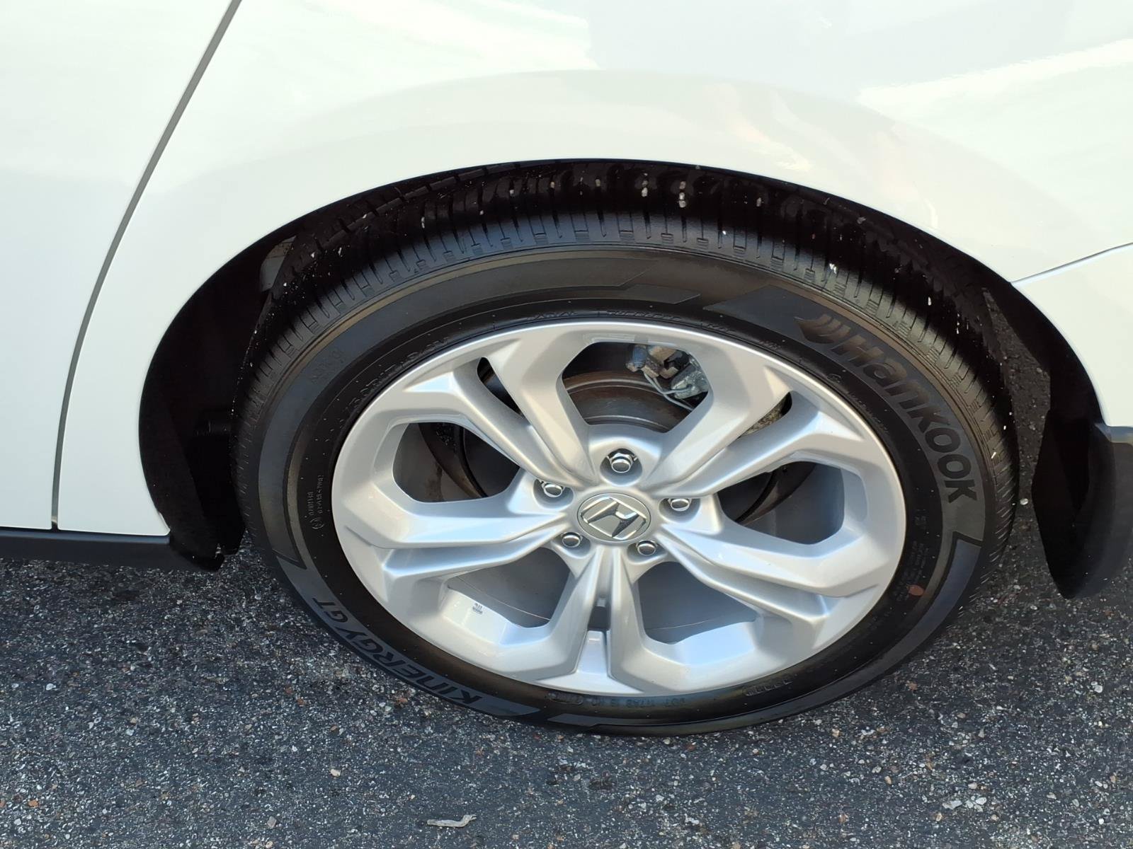 Used 2024 Honda Accord LX image 11