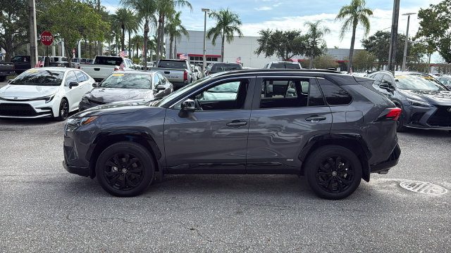 Used 2024 Toyota RAV4 XSE AWD/4WD image 4