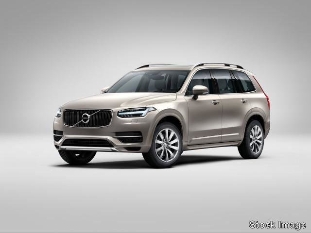 Used 2018 Volvo XC90 T6 Momentum w/ Momentum Plus Package