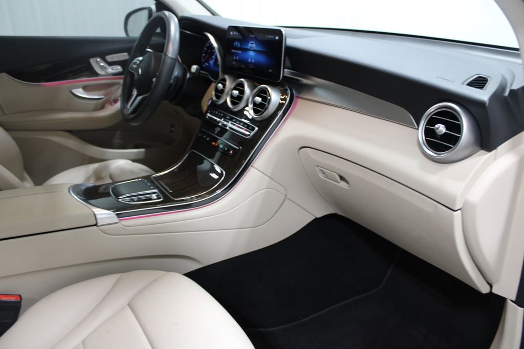 Used 2022 Mercedes-Benz GLC 300 4MATIC image 19