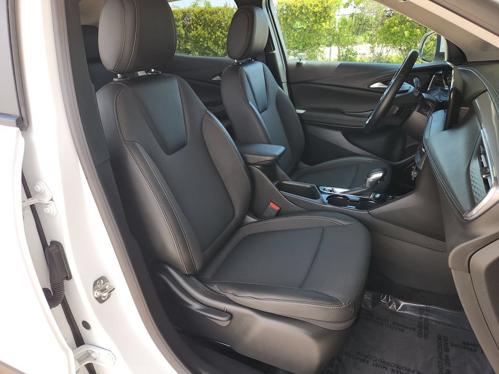 Used 2026 Buick Encore GX Preferred AWD/4WD image 16