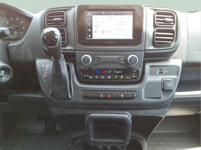 Used 2024 RAM ProMaster 2500 w/ Convenience Group FWD image 18
