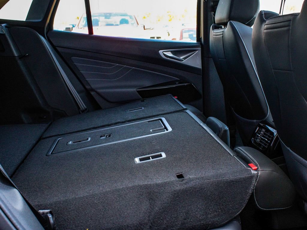 Used 2023 Volkswagen ID.4 Pro S image 38