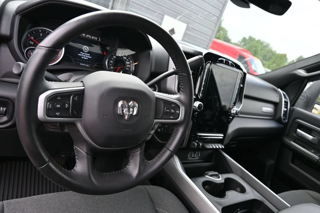 Used 2024 RAM 3500 Big Horn w/ Night Edition AWD/4WD image 6
