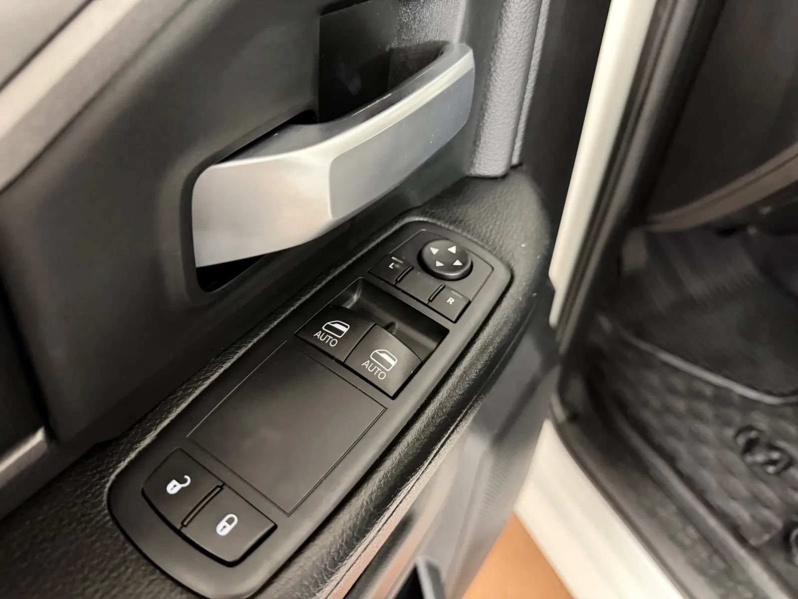 Used 2019 RAM 2500 Tradesman AWD/4WD image 15