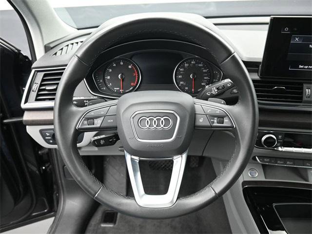 Used 2023 Audi Q5 2.0T Premium w/ Convenience Package image 17