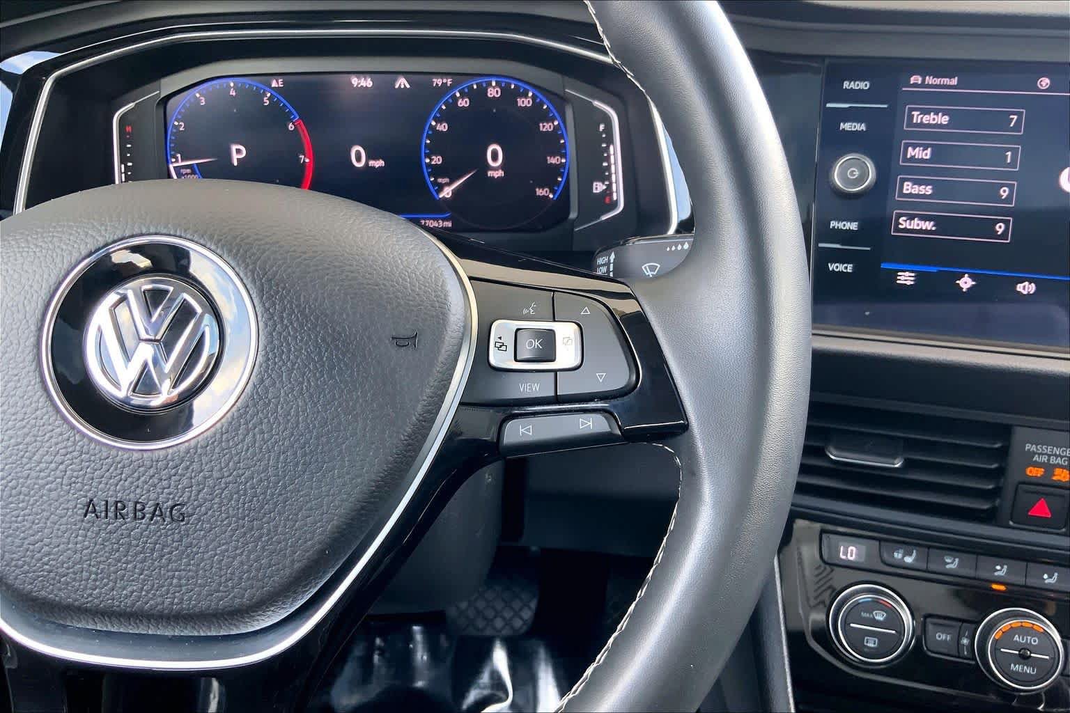 Used 2021 Volkswagen Jetta SEL FWD image 22