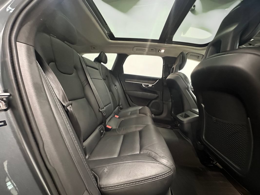 Used 2018 Volvo V90 T6 Cross Country w/ Convenience Package AWD/4WD image 16