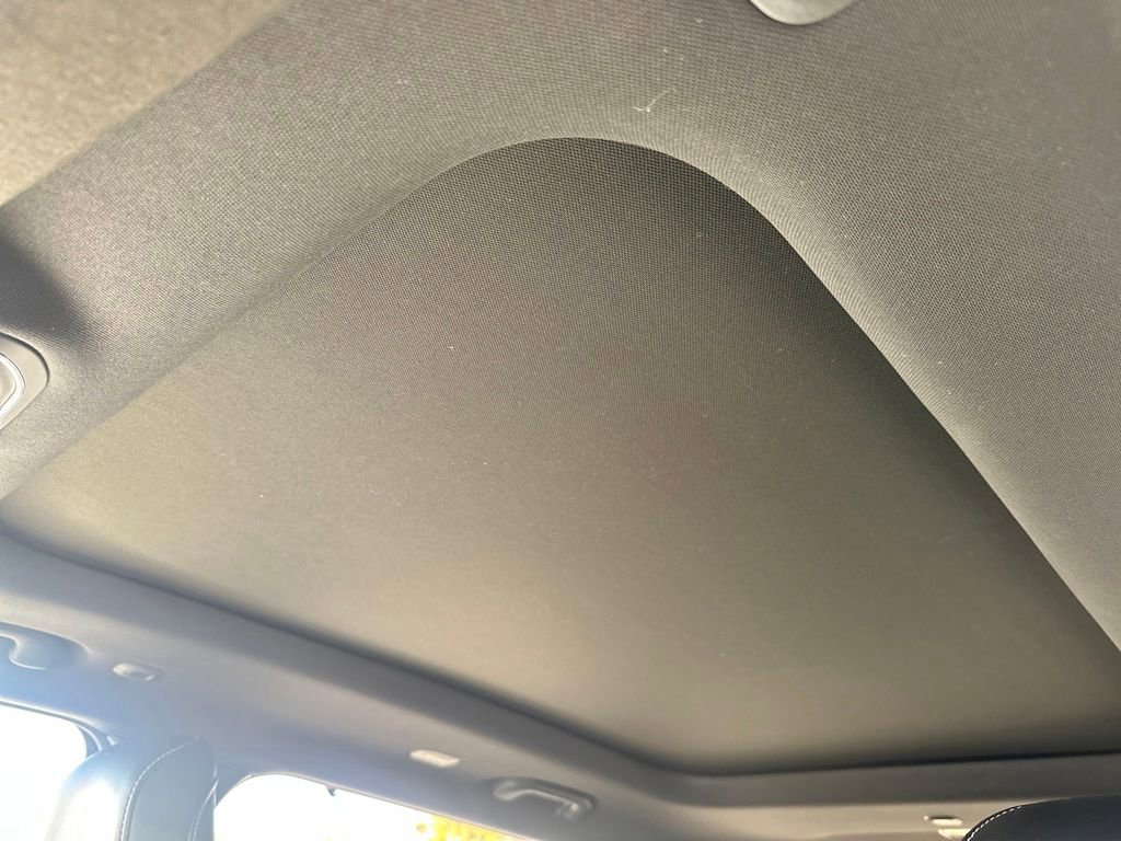 Used 2024 Jeep Grand Cherokee L Limited w/ Luxury Tech Group II image 52