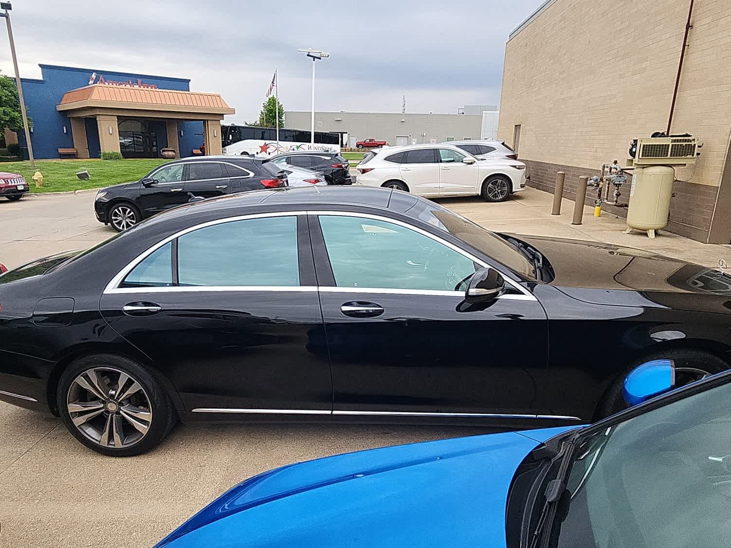 Used 2016 Mercedes-Benz S 550 4MATIC Sedan image 5