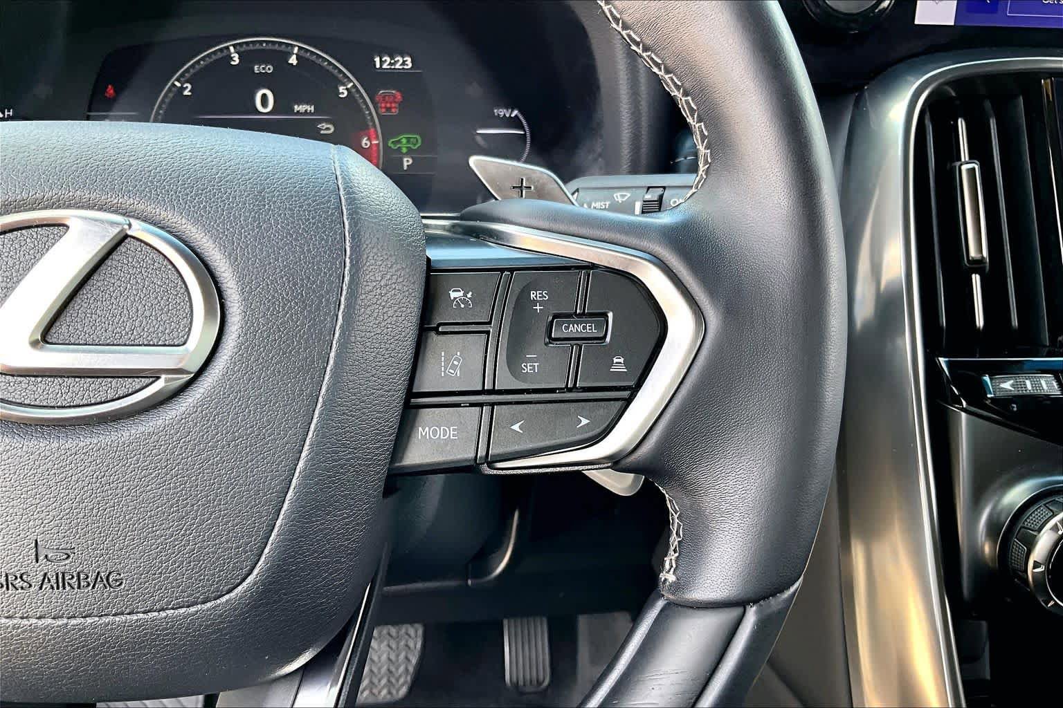 Used 2023 Lexus LX 600 4WD w/ Appearance Package image 22