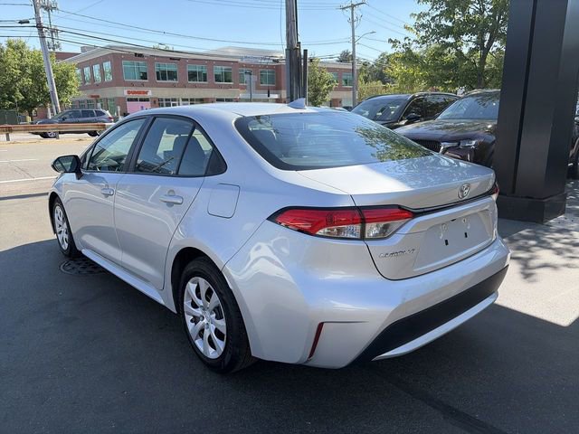 Used 2020 Toyota Corolla LE FWD image 6