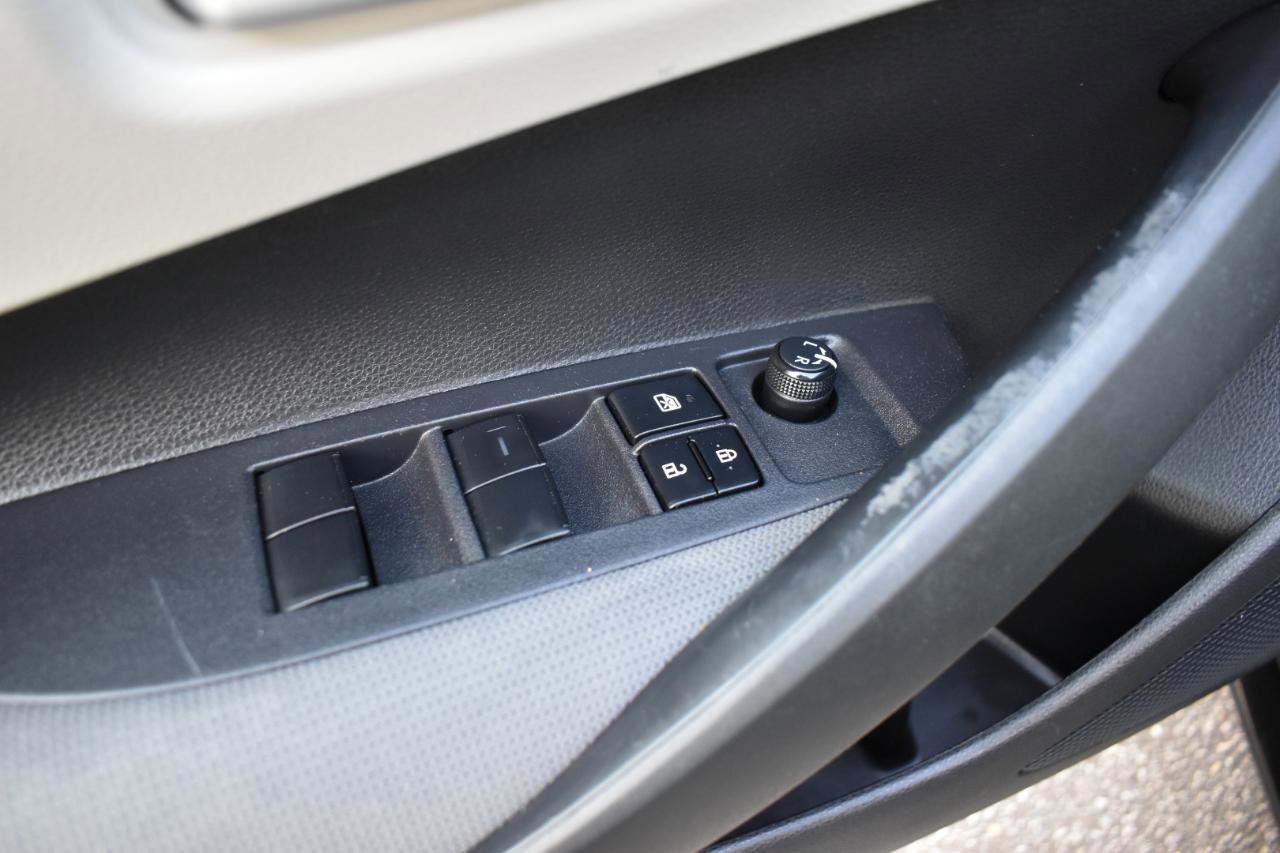 Used 2021 Toyota Corolla LE image 37