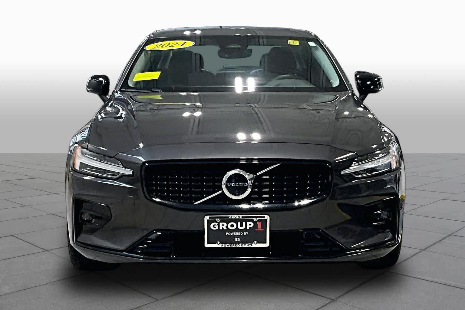 Used 2024 Volvo S60 B5 Plus AWD/4WD image 4
