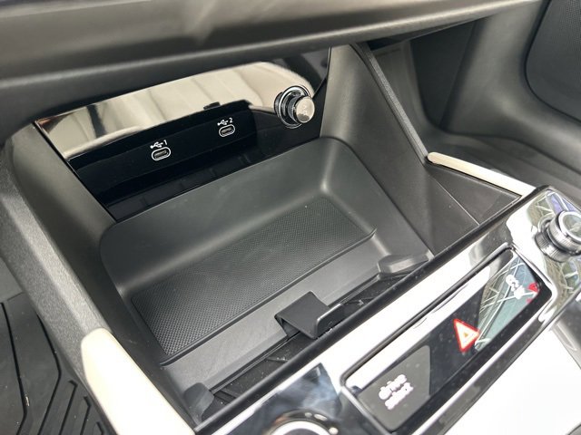 New 2025 Audi A6 e-tron Premium Plus image 26