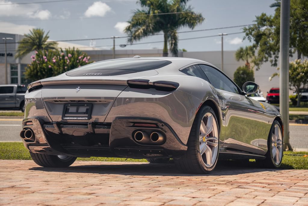 Used 2022 Ferrari Roma RWD image 7