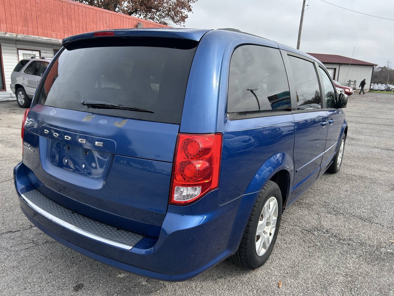 Used 2011 Dodge Grand Caravan Express FWD image 6