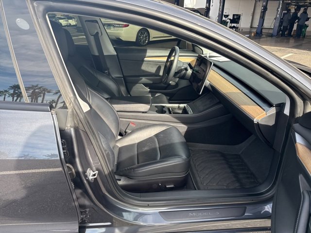 Used 2021 Tesla Model 3 Standard Range Plus image 13