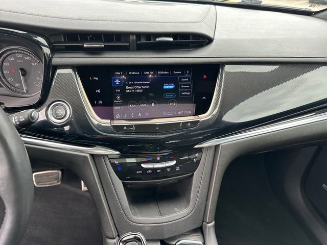 Used 2024 Cadillac XT6 Sport w/ Technology Package image 31