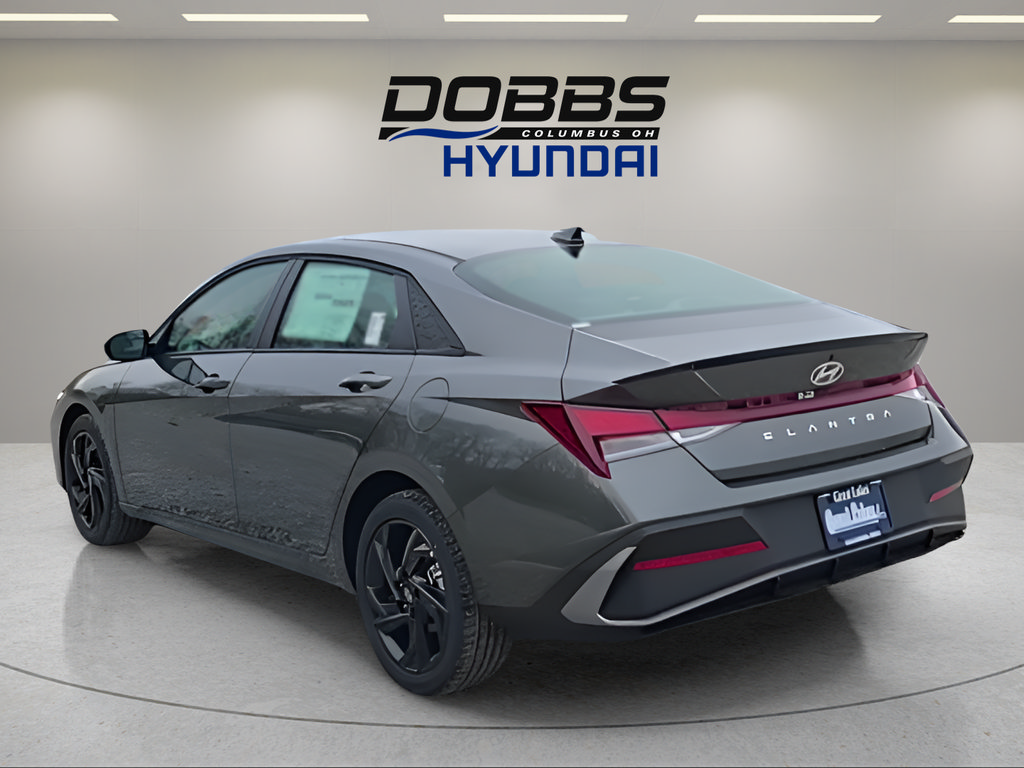 Certified 2026 Hyundai Elantra Sport FWD image 3