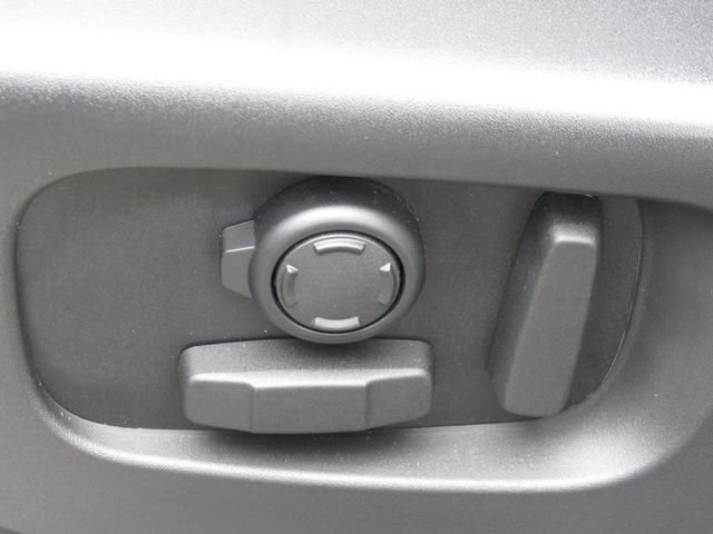Used 2023 Land Rover Discovery S R-Dynamic AWD/4WD image 11