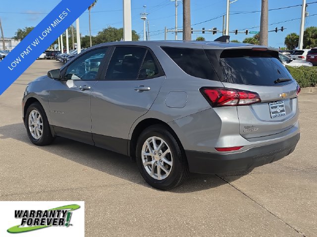 Used 2024 Chevrolet Equinox LS w/ LS Convenience Package FWD image 3
