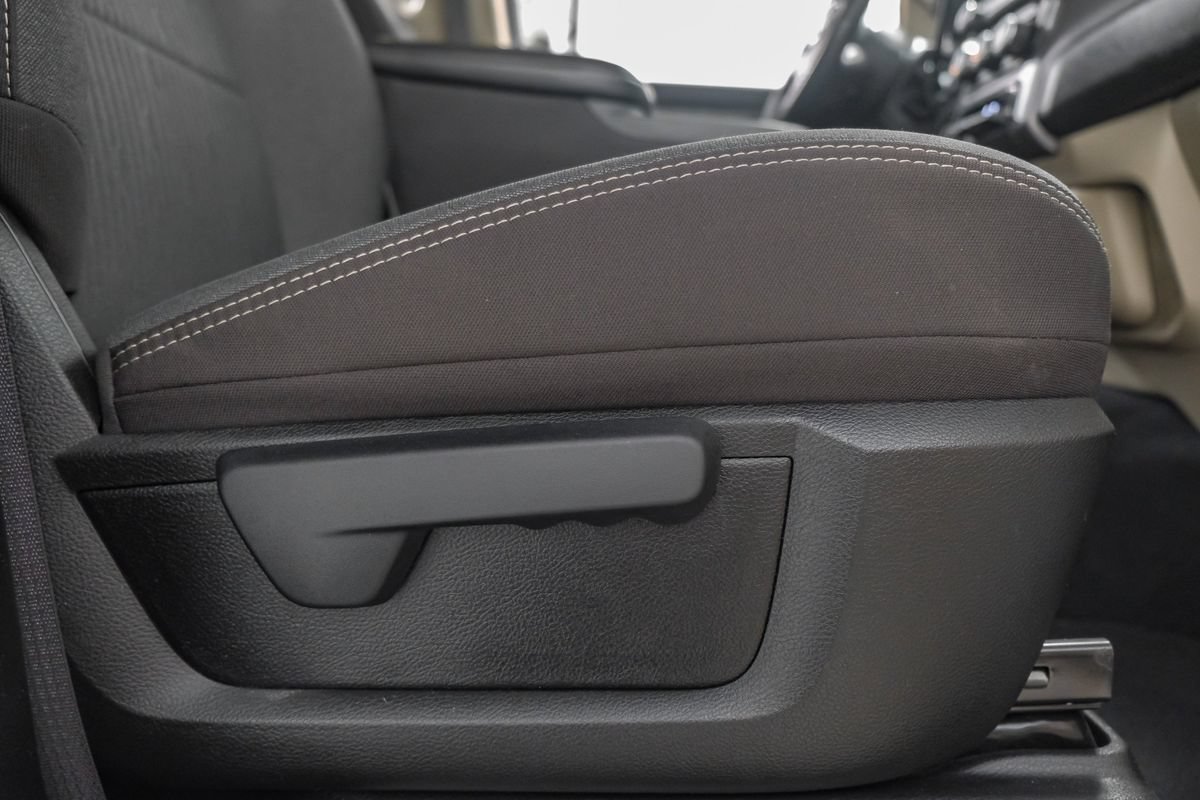 Used 2022 RAM 3500 Big Horn AWD/4WD image 34