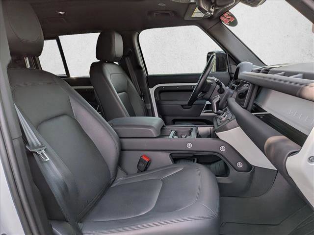 Used 2024 Land Rover Defender 110 S image 19
