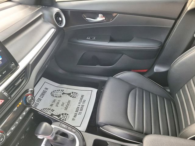 Used 2024 Kia Forte GT-Line w/ GT-Line Premium Package image 13