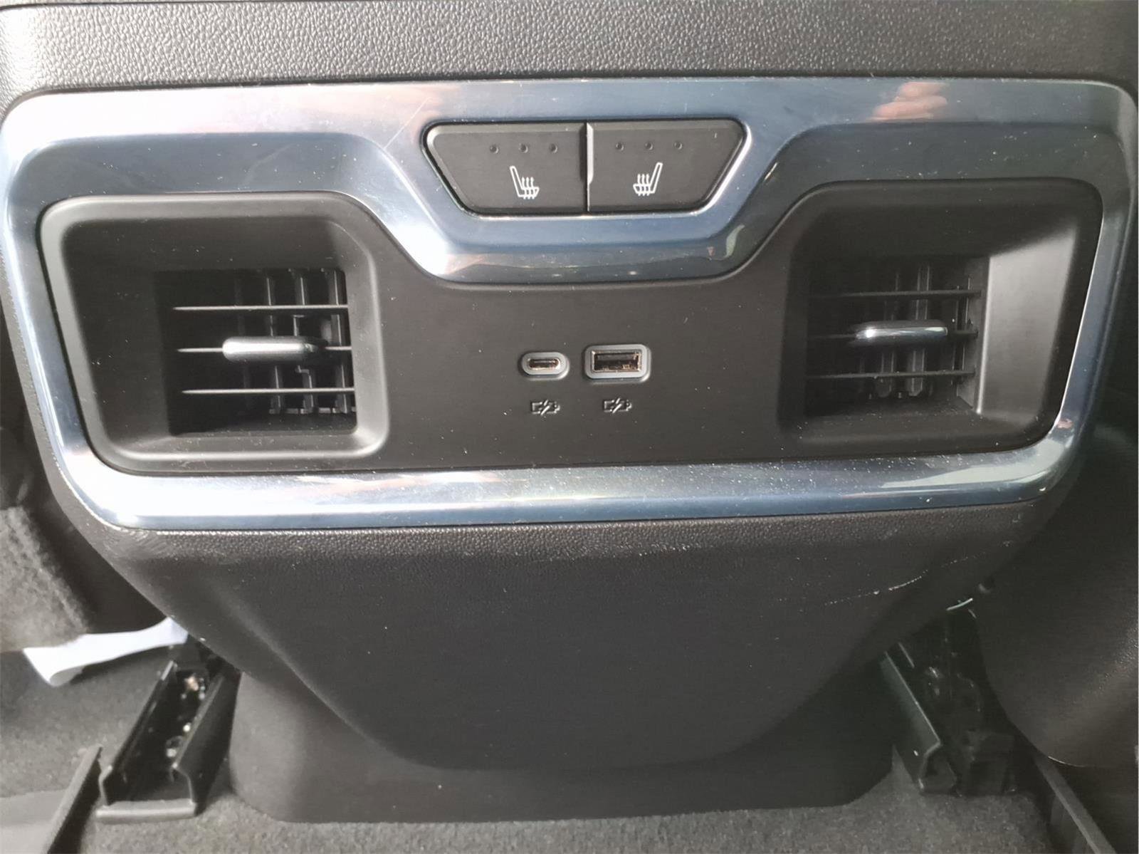 Certified 2022 Chevrolet Silverado 1500 High Country w/ High Country Premium Package image 16